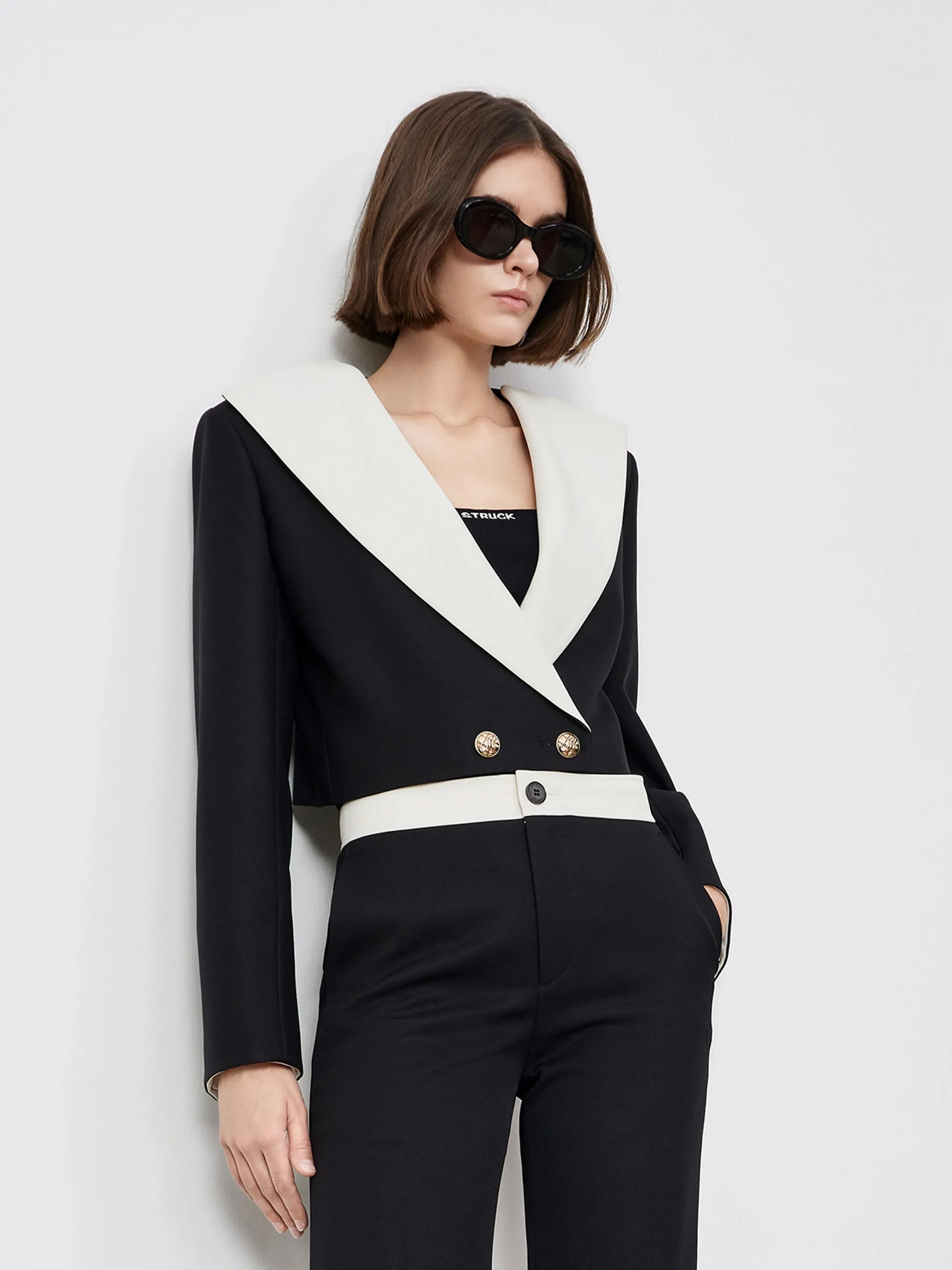 Contrast Lapel Cropped Coat