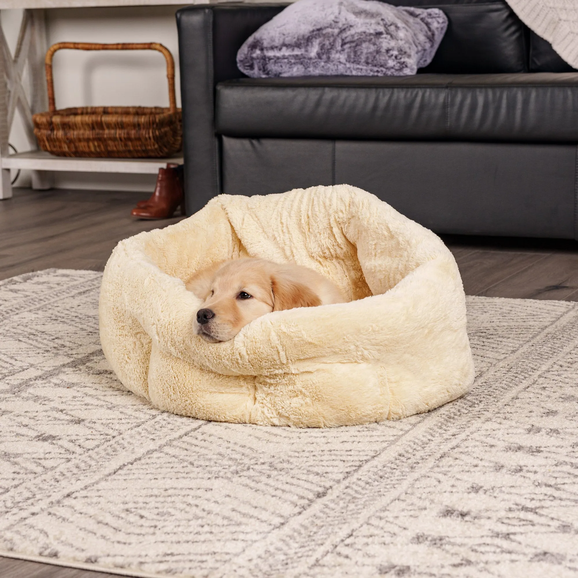 Luxe Fur Hi-Lo Cuddler Pet Bed