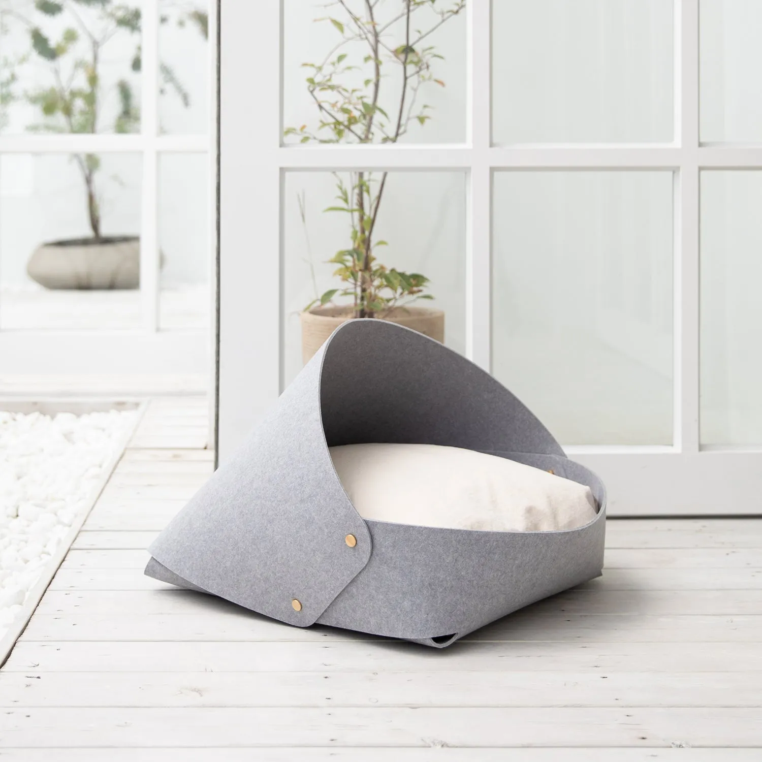 Marron Pet Bed